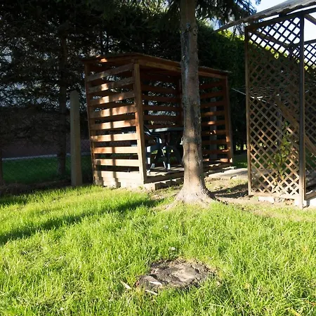 Villa Topola Tree Avenue Willa Ogrod & Parking *
